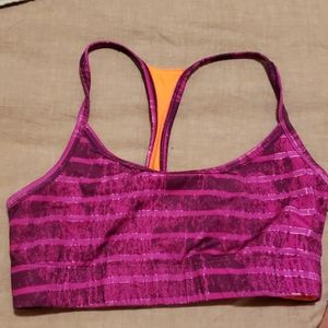sports bra